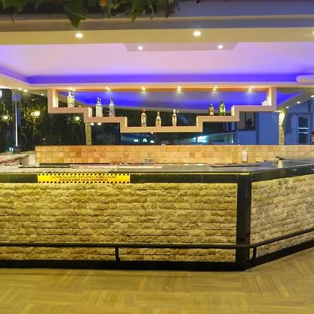 Hotell Yuecel 3*