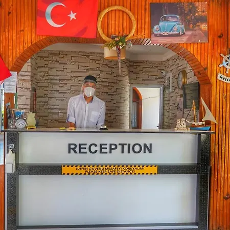 Yuecel Hotell