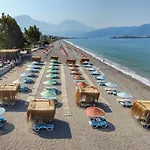 Yuecel Hotell 3*